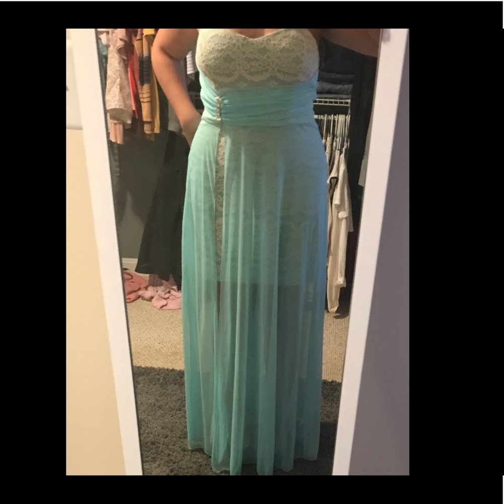Prom / homecoming dress